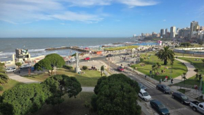 Frenta al mar, vista a la playa